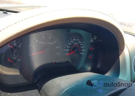 2005 Ford F-150 Stx/Xl/Xlt z USA, uszkodzony, nr VIN 1FTRF12W15NA29868